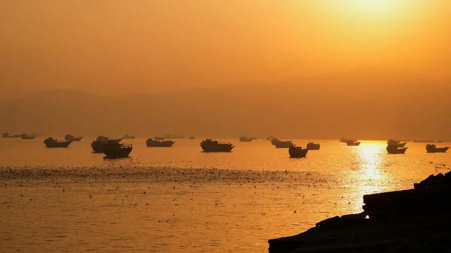 No transit fees in Strait of Hormuz, says Oman