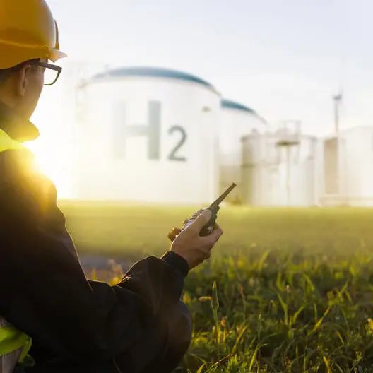 Oman: Asyad Group unveils logistics projects to support green hydrogen sector