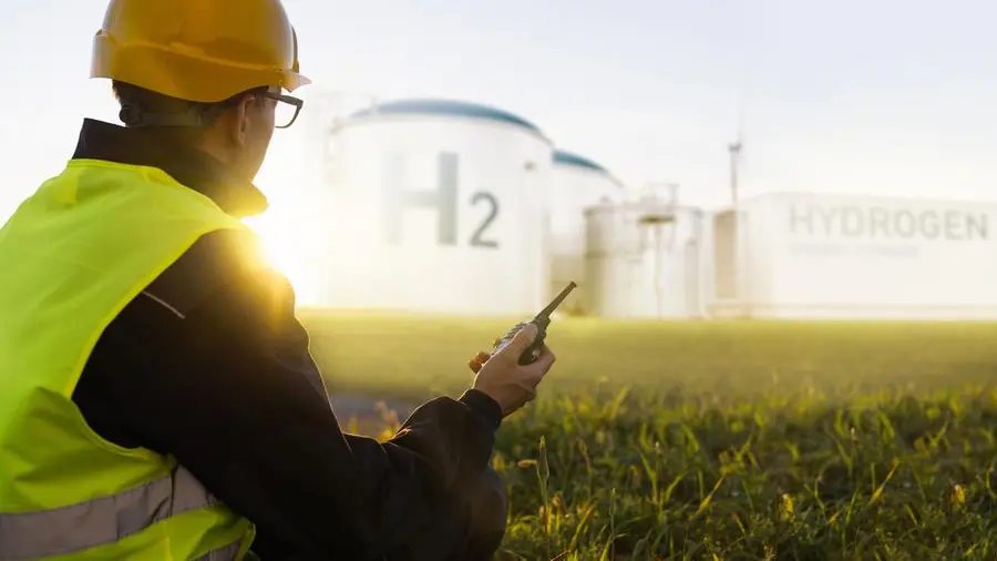 Oman: Asyad Group unveils logistics projects to support green hydrogen sector