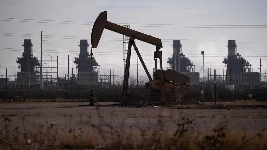 Oil slips with Brent on course for longest stretch of annual losses in 2025