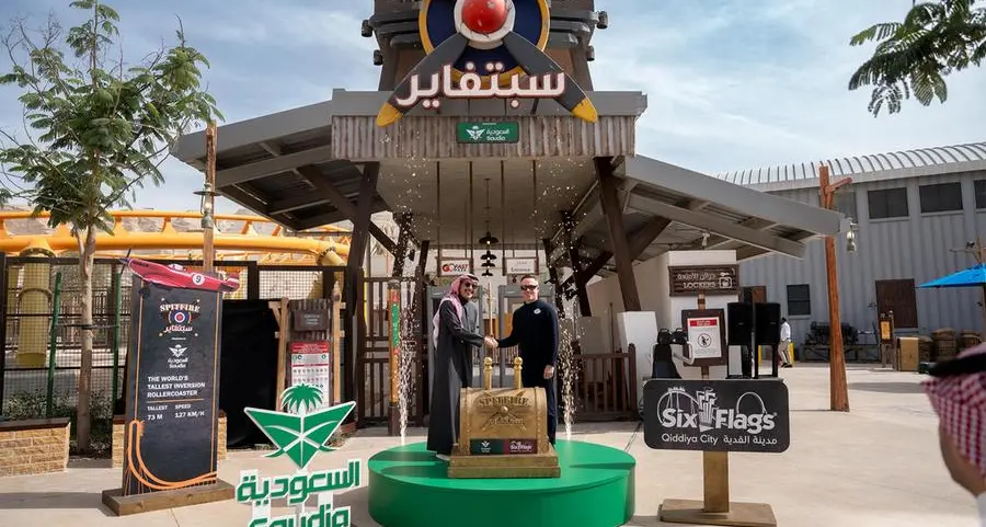 الخطوط السعودية توقع اتفاقية استراتيجية مع متنزهي أكواريبيا وSix Flags مدينة القدية