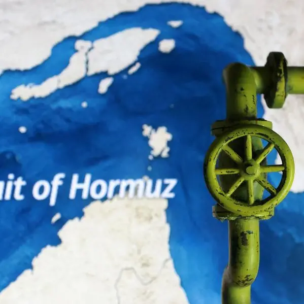 Oil tankers steer clear of Hormuz ahead of US blockade