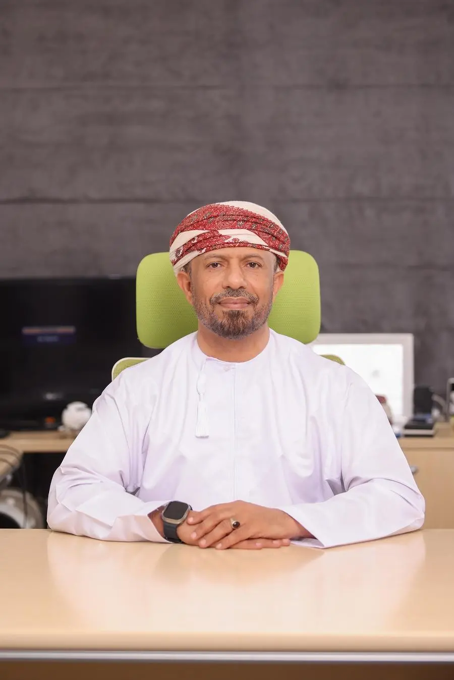 اندماج إستراتيجي بين شركتي ظفار للاستثمار وعمان للإستثمارات والتمويل\"خدمة\"