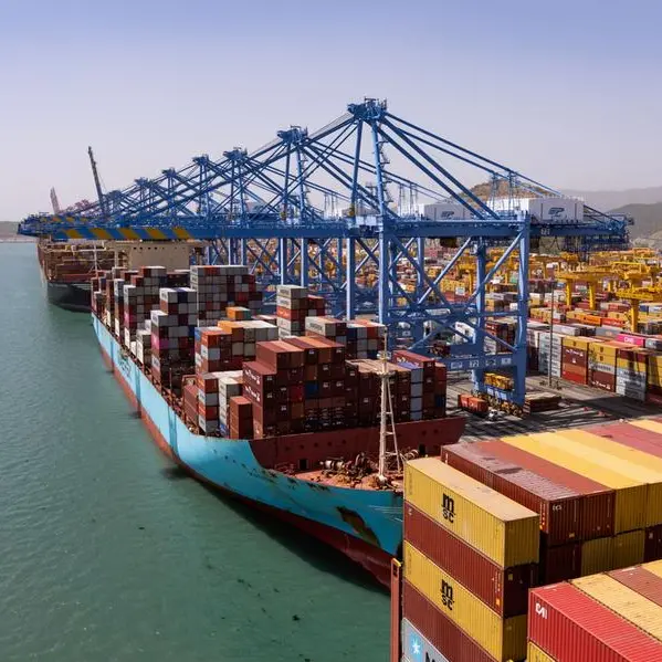 UAE, China launch service centre to boost $400bln Arab trade