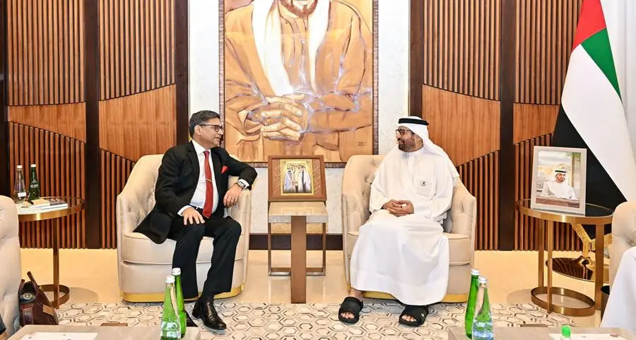 Ali Al Nuaimi receives Indian Foreign Secretary in Abu Dhabi