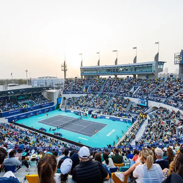 شركة الإمارات للسيارات تدعم بطولة مبادلة أبوظبي المفتوحة ضمن الشراكة العالمية لمرسيدس-بنز مع رابطة محترفات التنس (WTA)