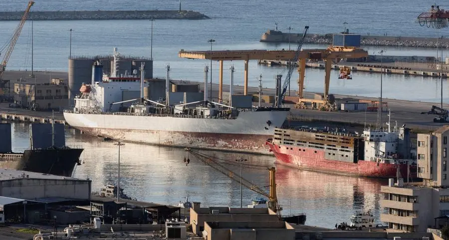 Saudi oil tanker carrying 90,000 tons of crude oil arrives at Syria port