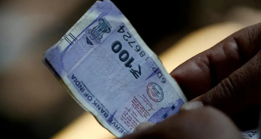 India rupee gains for second straight day on RBI support