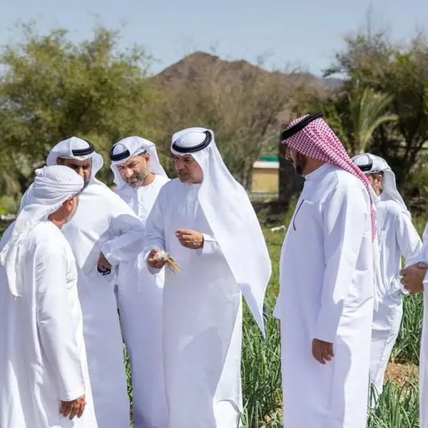 UAE officials conduct inspection tour, visits number of Emirati farmers