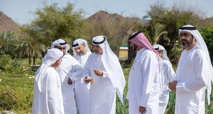 UAE officials conduct inspection tour, visits number of Emirati farmers