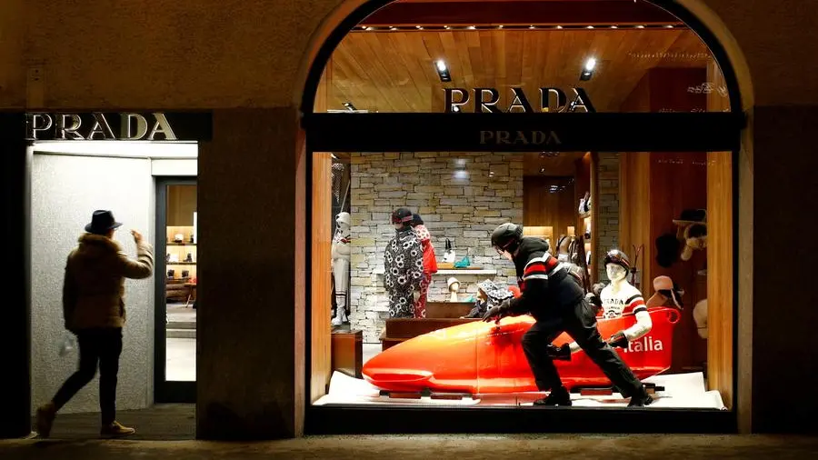 Prada among suitors for Versace, newspaper reports