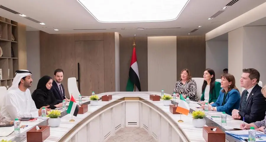 الإمارات وإيرلندا تبحثان توسيع التعاون ودعم التواصل بين مجتمعي الأعمال في قطاعات الاقتصاد الجديد والتنمية الاقتصادية والسياحية