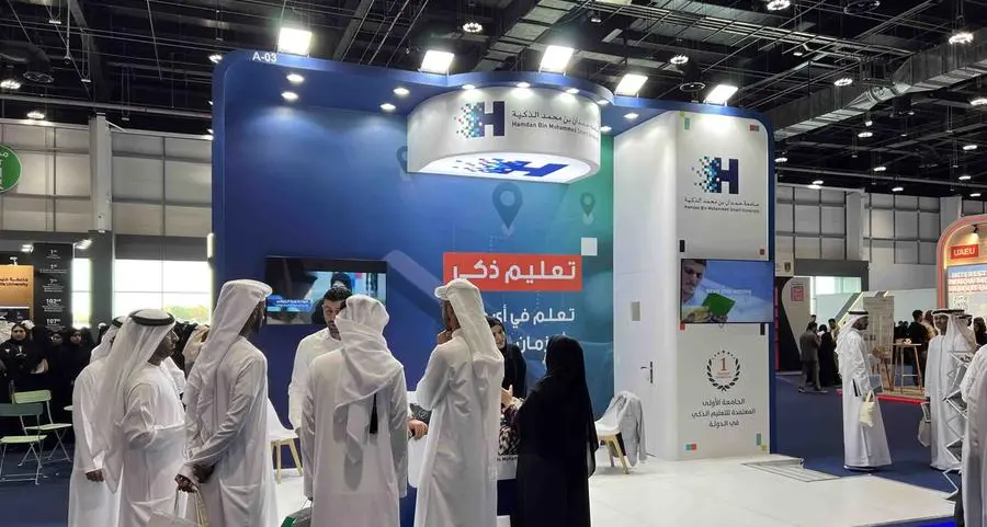 جامعة حمدان بن محمد الذكية تشارك في \"معرض واجهة التعليم\" و\"مؤتمر شباب الشرق الأوسط\" بأبوظبي