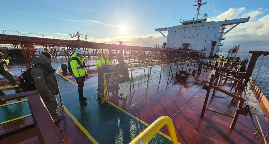 Oil set for weekly gain ahead of US-China trade talks