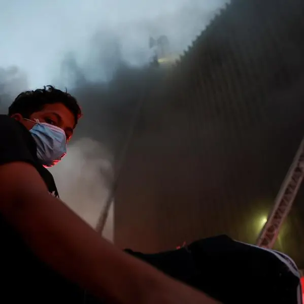 Service restoration underway after Cairo telecom fire, minister tells PM