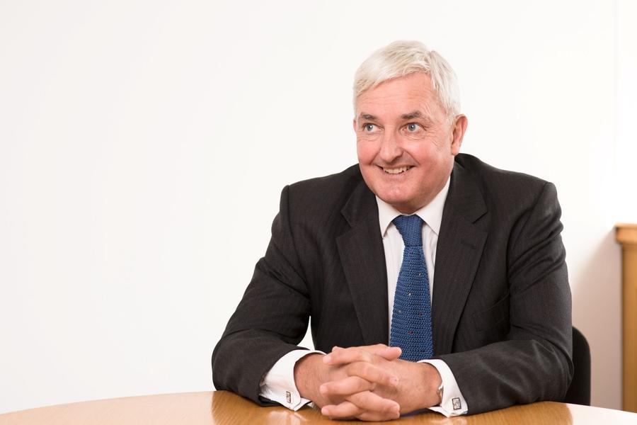 David Kneeshaw to Retire as IFGL CEO After 21 Years