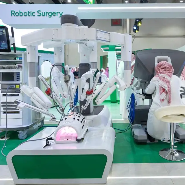 KFSHRC highlights its advancements in robotic surgery at the Global Health Exhibition 2025