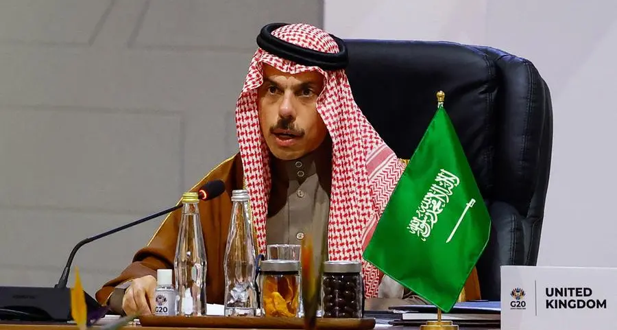 Saudi Foreign Minister discusses regional developments with Russian, Pakistani counterparts