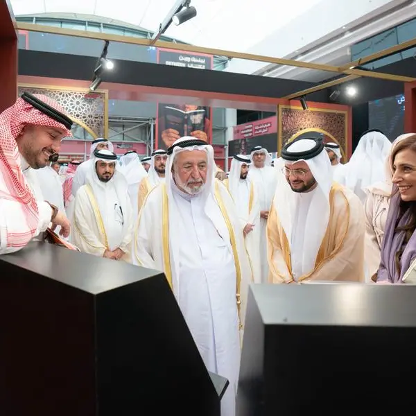 حاكم الشارقة يشهد إطلاق مجموعة كلمات دار \"سراب\" لتوثيق الثقافة والفنون العربية بإصدارات بصرية فاخرة