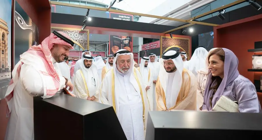 حاكم الشارقة يشهد إطلاق مجموعة كلمات دار \"سراب\" لتوثيق الثقافة والفنون العربية بإصدارات بصرية فاخرة