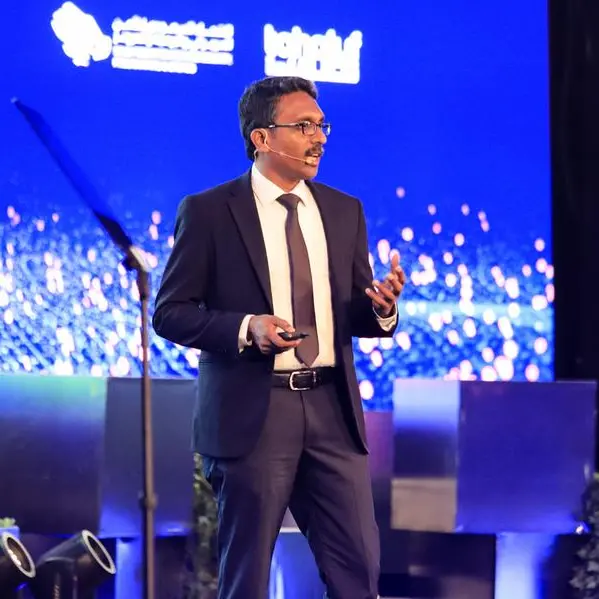 زوهو تطلق منصة \"بروجيكتس بلاس\" الذكية المدعومة بالذكاء الاصطناعي لإدارة المشاريع للمؤسسات في منطقة الشرق الأوسط وشمال أفريقيا