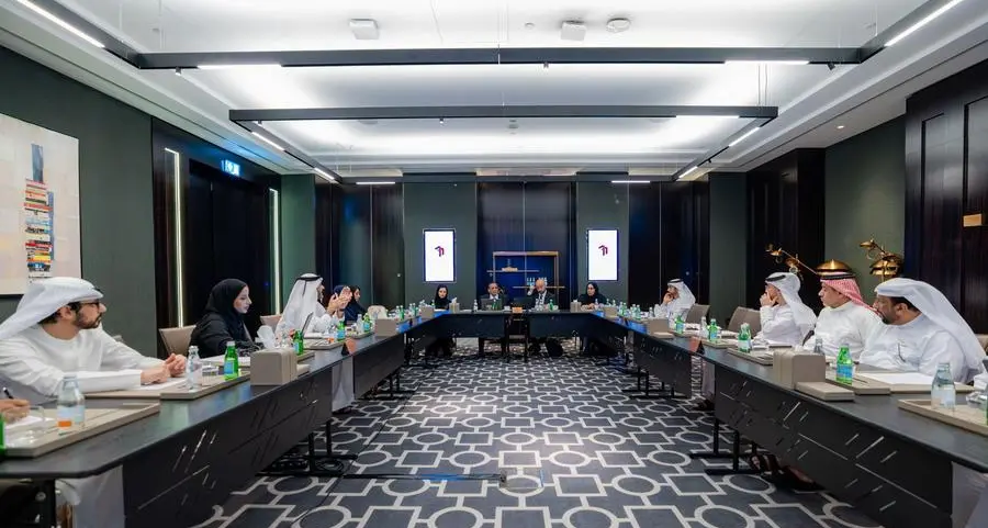 Dubai Financial Audit Authority strengthens institutional partnerships through roundtable sessions