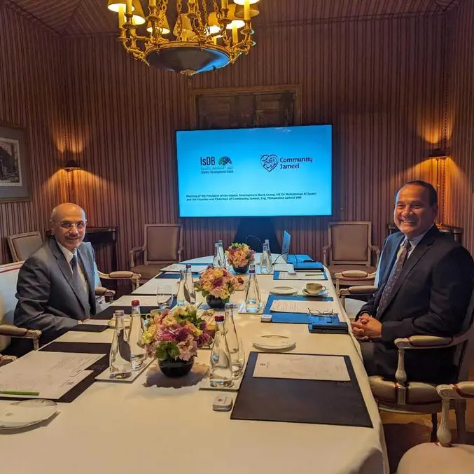 البنك الإسلامي للتنمية وعيادة جميل بمعهد ماساتشوستس للتكنولوجيا يبحثان سبل توظيف الذكاء الاصطناعي للتنبؤ بمخاطر السرطان في الدول الأعضاء