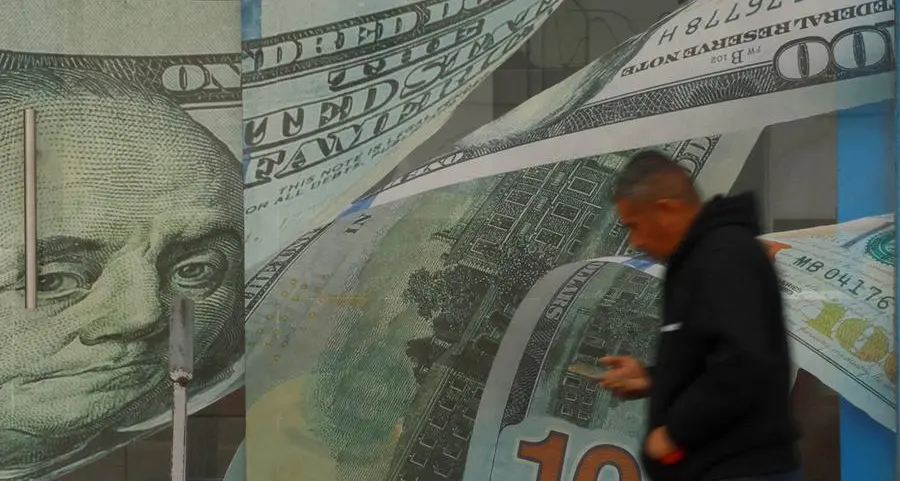 Currencies tread water as a cooling oil rally calms markets