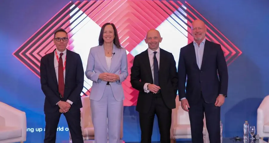 خبراء HSBC الاقتصاديين يسلطون الضوء على التحولات الاقتصادية العالمية ومسيرة التعافي الاقتصادي لمصر