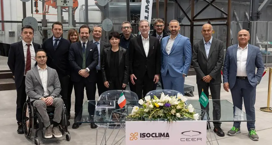Ceer Partners with Isoclima to deliver the world’s largest windshields made from next generation glass for flagship EVs