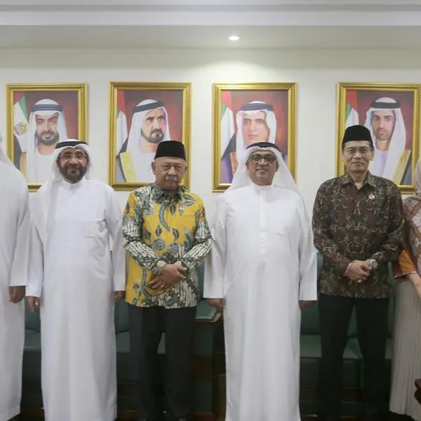 غرفة رأس الخيمة تستقبل السفير الإندونيسي لدى الدولة لبحث مجالات تعزيز التعاون المشترك