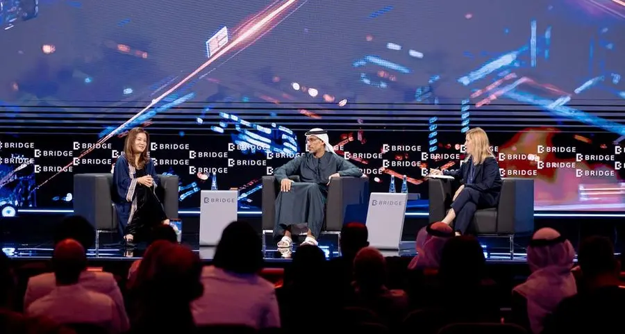 قادة في الاستثمار والإعلام في قمة \"بريدج 2025\": ما يميز الإمارات هو الانفتاح وروح التعاون