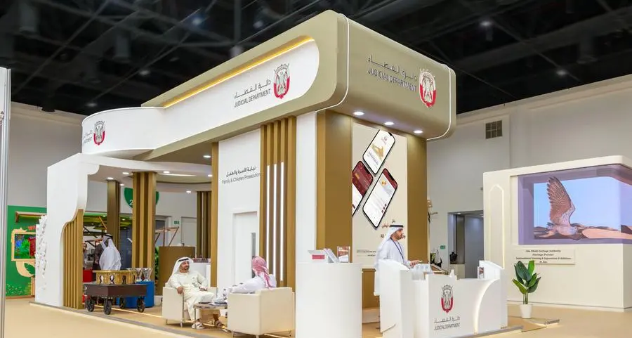 \"قضاء أبوظبي\" تشارك في فعاليات الدورة الأولى من معرض الصيد والفروسية بالعين