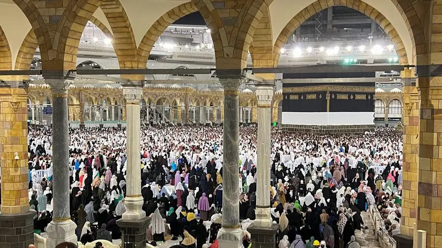 Saudi: Over 190,000 Umrah visas issued since start of the season