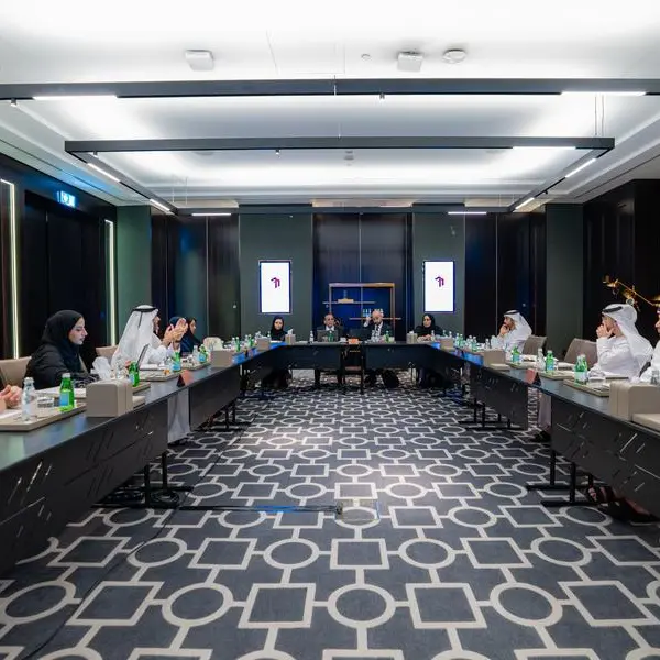 جهاز الرقابة المالية بدبي يعزّز الشراكة المؤسسية عبر جلسات طاولة مستديرة لدعم الحوكمة وتحسين كفاءة الأداء