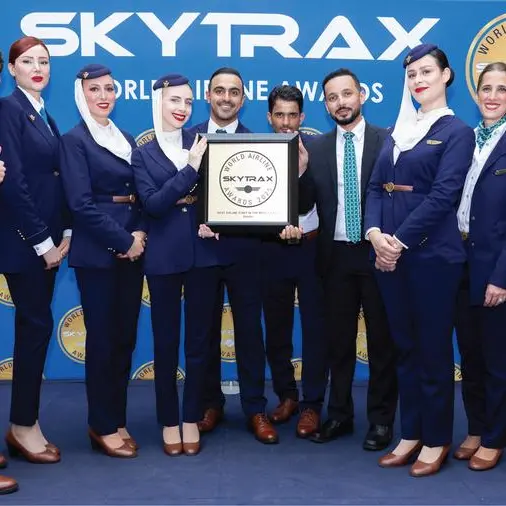 الخطوط السعودية تحصد جائزة \"أفضل موظفين في مسار رحلة الضيف\" وتتقدم للمركز 17 في تصنيف سكاي تراكس