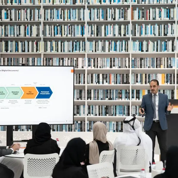 مكتبة محمد بن راشد تنظم أول ورشة عمل توعوية لمشروع «أرشيف دبي»