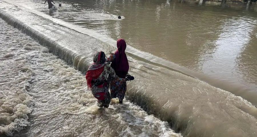 Nigeria: Banks donate multi-million relief materials to flood victims