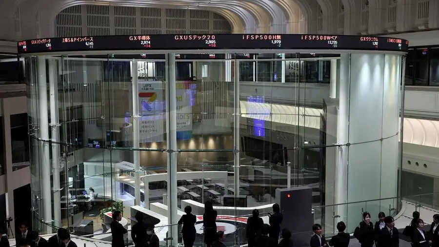 Asia markets advance on peace deal hopes, corporate earnings