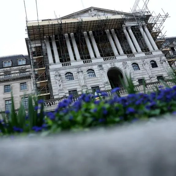 Bank of England votes 7-2 to keep rates at 3.75%