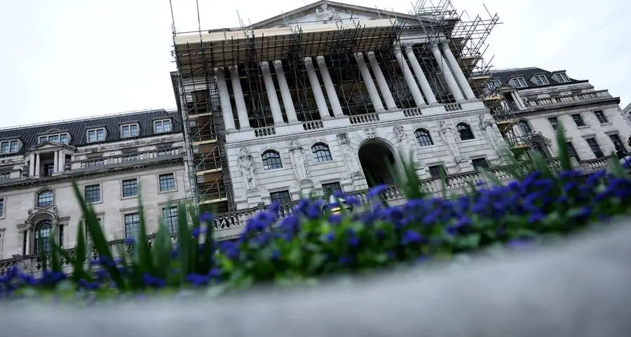 Bank of England votes 7-2 to keep rates at 3.75%