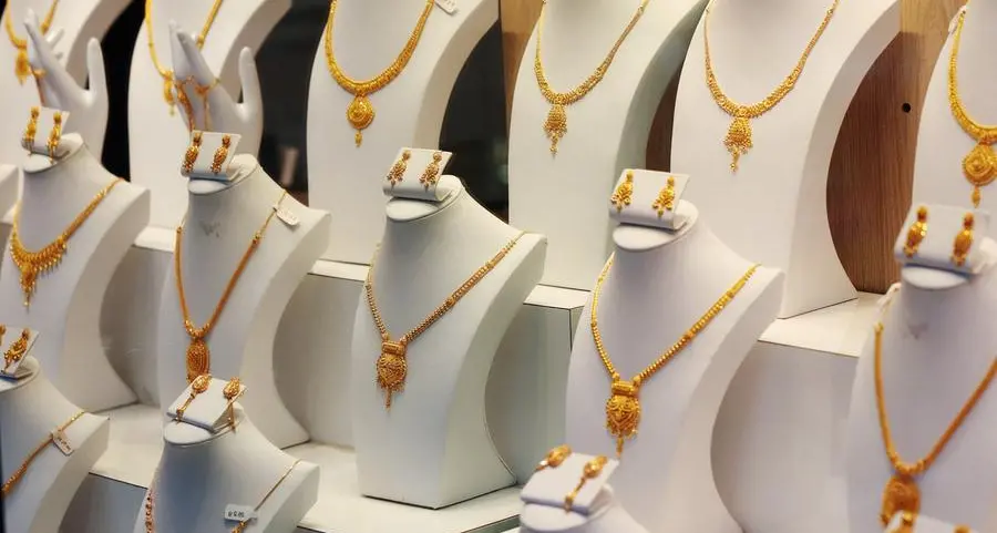 Gold reclaims $4,000 level on softer US dollar, rate-cut prospects