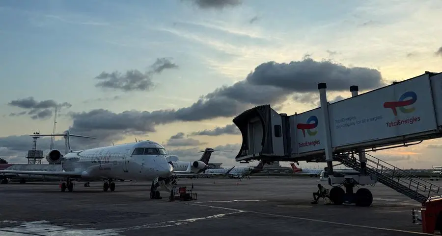 Nigeria urges airlines to hold off flight suspensions over jet fuel price spike