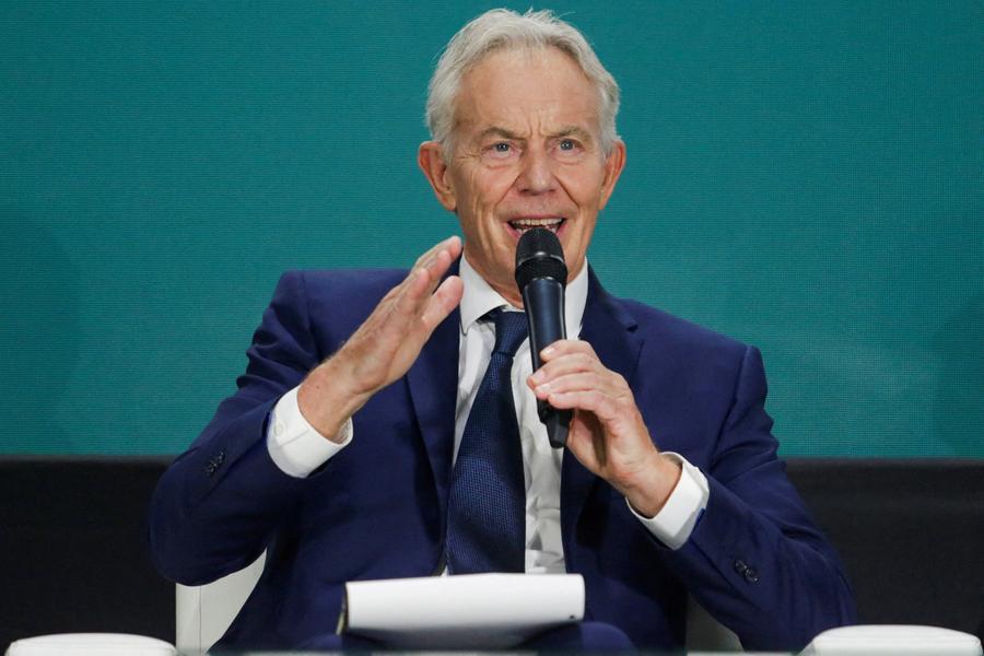 EU must reform or risk irrelevance, Blair and Dimon say