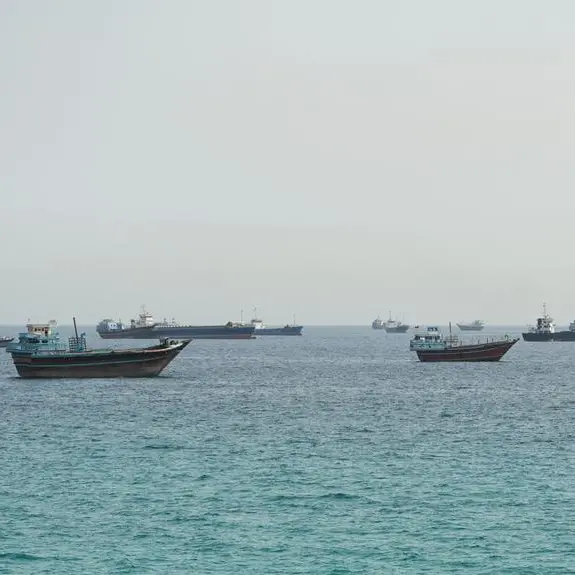 Oil slips again as US, Iran sign peace deal
