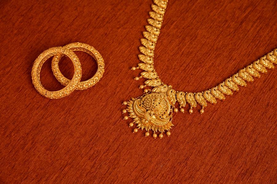 22-karat gold crosses $2.598 mark in Oman; likely to hit more new highs