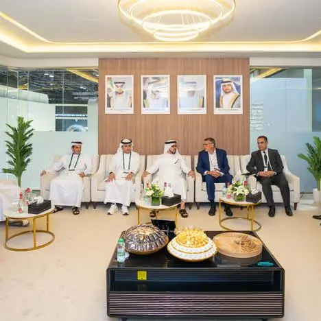 هيئة كهرباء ومياه دبي و\"سيسكو\" تبحثان تعزيز التعاون في البنية التحتية الذكية