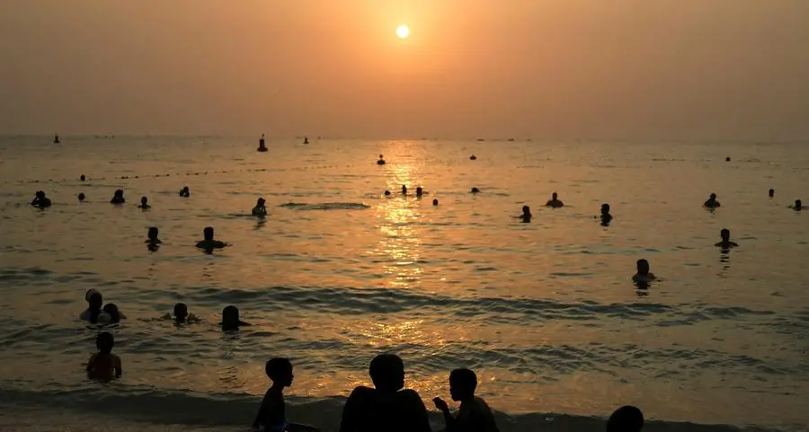 UAE summer temperatures surge near record highs after hottest ever spring