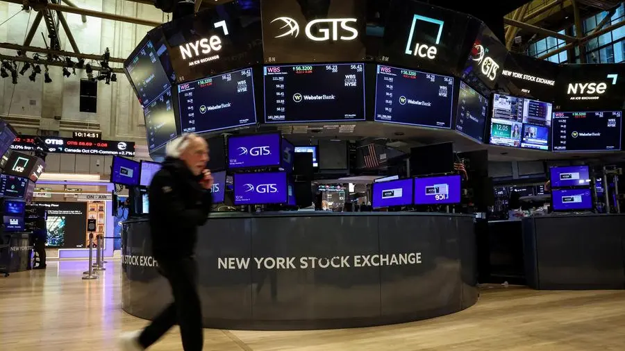 US Stocks: S&P registers record close as growth stocks advance