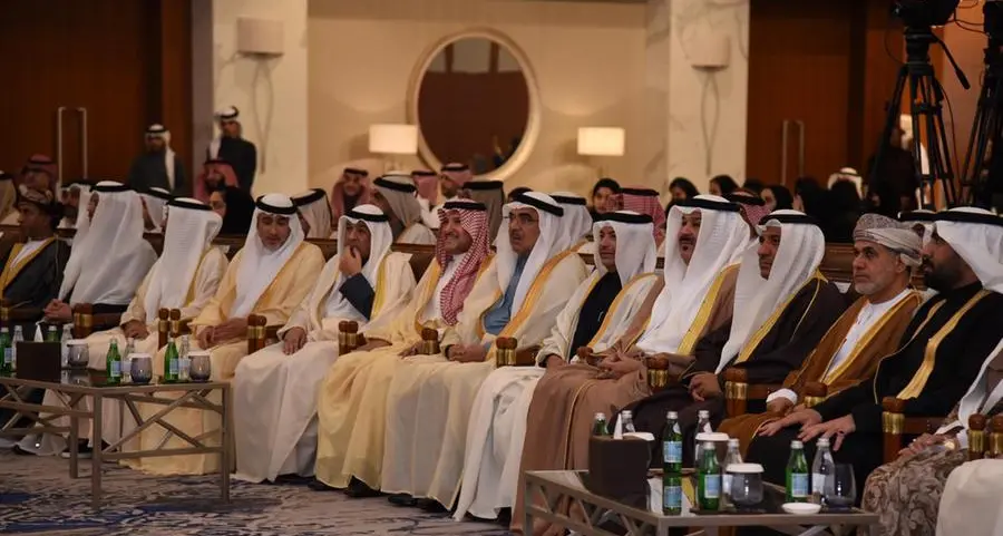 مركز التحكيم يشارك في فعاليات الأسبوع الخليجي الثاني للقانون والتحكيم والإعلان عن تأسيس لجنة خليجية لمحكمين وخبراء المستقبل